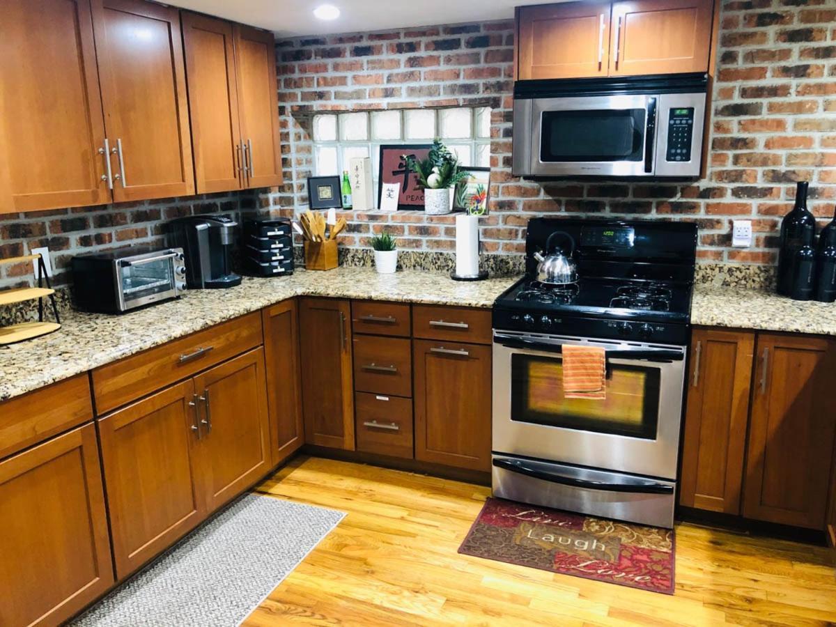Updated Amazing Bi -Level Condo Minutes From Water Views Of New York City North Bergen Buitenkant foto